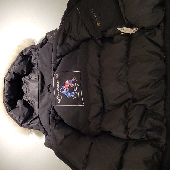 Moose Knuckles bomber jacket, size youth L or women's XS/S, black - Picture 3 of 11